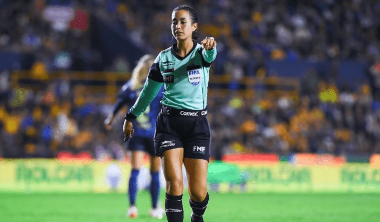 Tendrá futbol mexicano árbitras en Mundial Femenino Tendrá futbol mexicano árbitras en Mundial Femenino