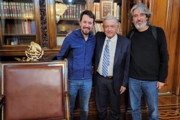 AMLO recibe a Pablo Iglesias, fundador del partido Podemos