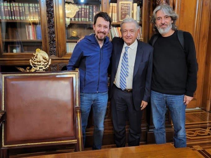 AMLO recibe a Pablo Iglesias, fundador del partido Podemos AMLO recibe a Pablo Iglesias, fundador del partido Podemos