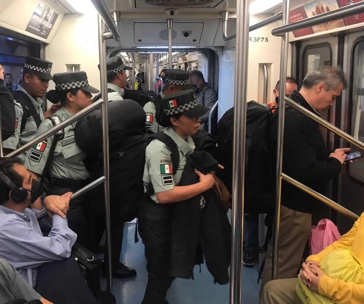 Cuestionan presencia de la Guardia Nacional en el Metro Cuestionan presencia de la Guardia Nacional en el Metro