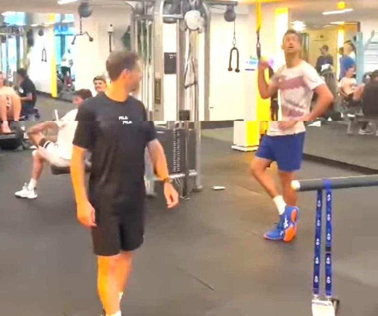 Imita Djokovic a Messi Imita Djokovic a Messi