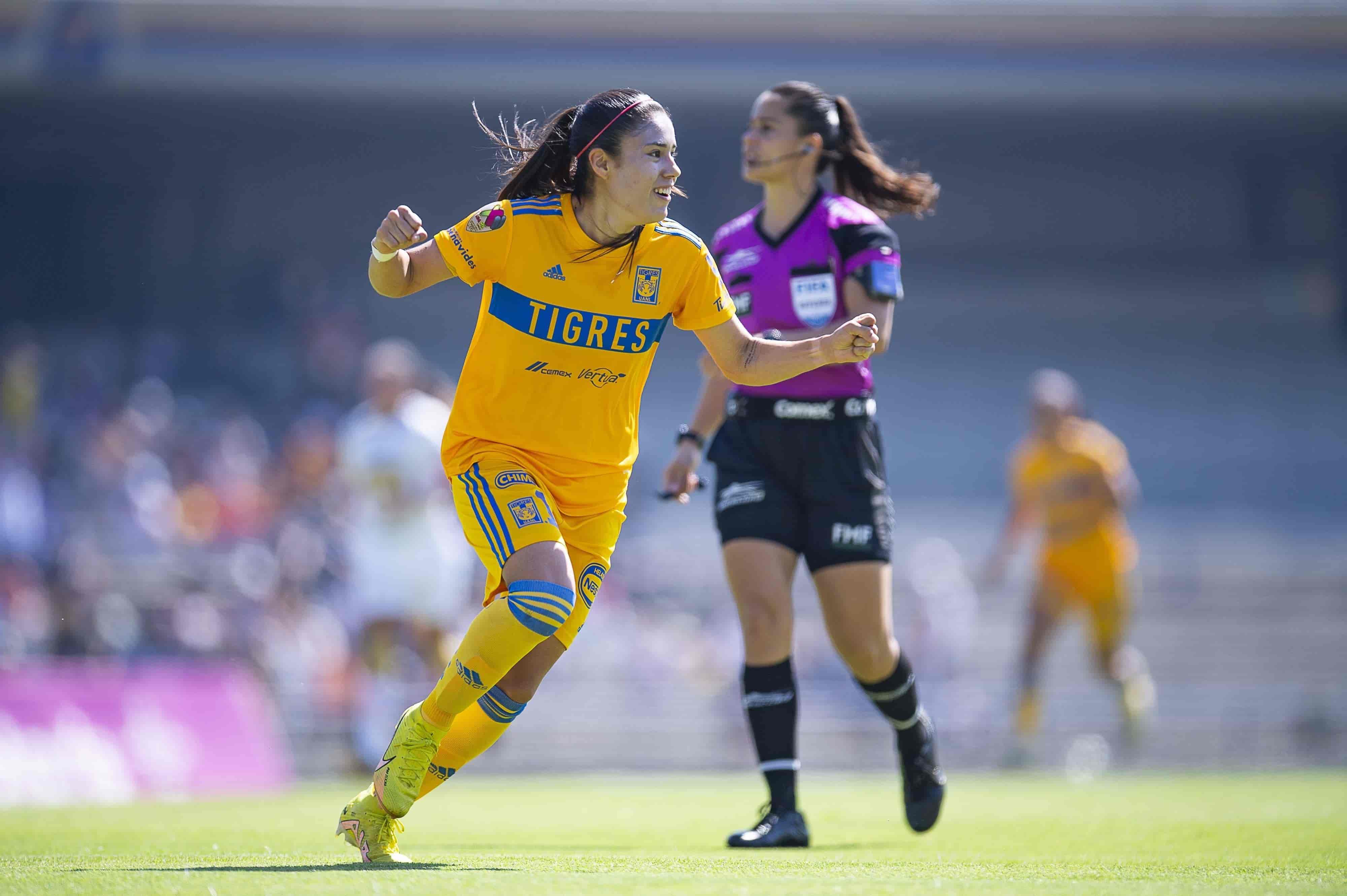 Lizbeth Ovalle hace el 1-0.