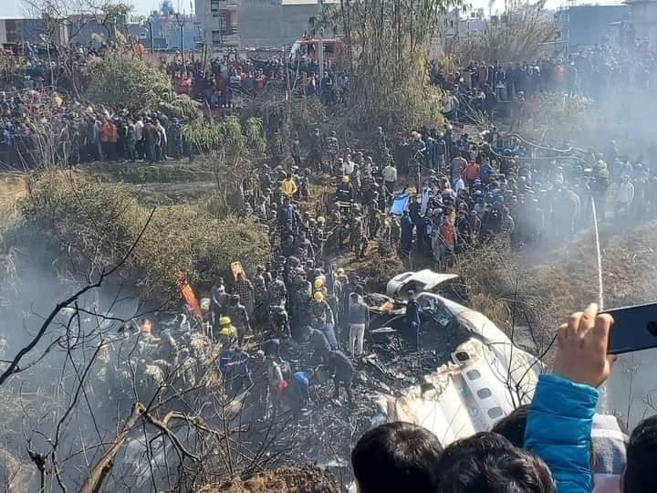 Choque aéreo en Nepal deja 68 muertos y 4 desaparecidos Choque aéreo en Nepal deja 68 muertos y 4 desaparecidos