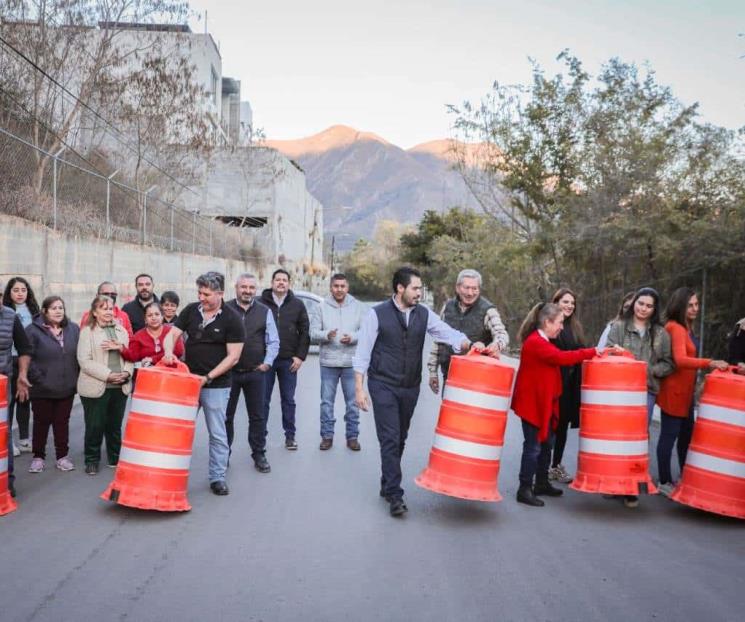 Entrega David de la Peña dos obras Entrega David de la Peña dos obras