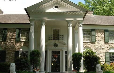 Tendrá Lisa Marie Presley memorial público en Graceland Tendrá Lisa Marie Presley memorial público en Graceland