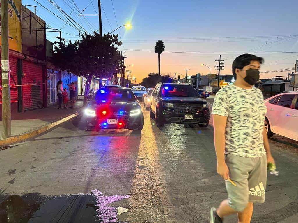 Luego de ser atacado a balazos al interior de su domicilio por un solitario delincuente, fue llevado al Hospital dónde al ingresar murió