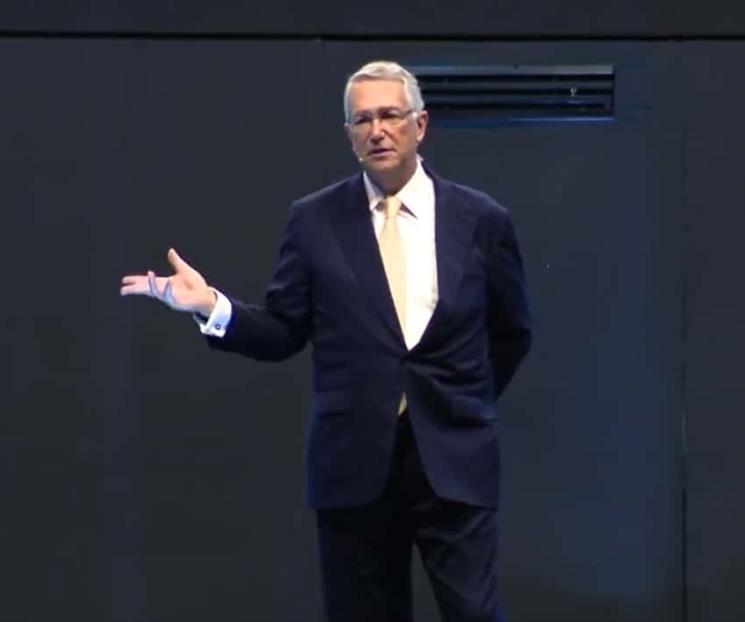 Ricardo Salinas explota contra nueva ley antitabaco Ricardo Salinas explota contra nueva ley antitabaco