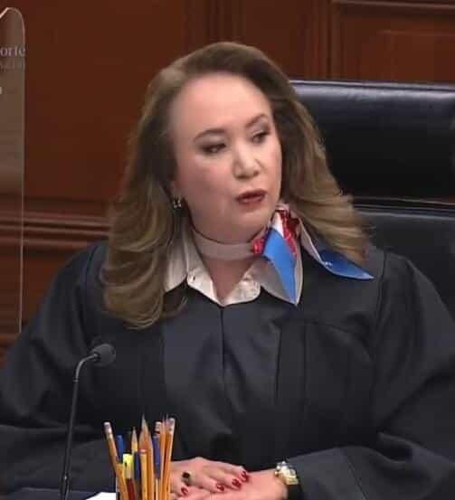 Determina UNAM que no puede cancelar título de ministra Determina UNAM que no puede cancelar título de ministra