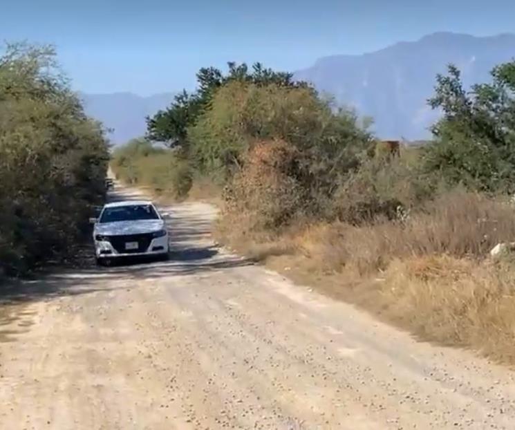 Encuentran cuerpos encobijados sobre brecha en Linares Encuentran cuerpos encobijados sobre brecha en Linares