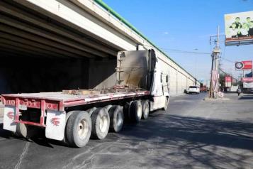 Inicia Escobedo ampliaci&oacute;n de lateral de la Laredo