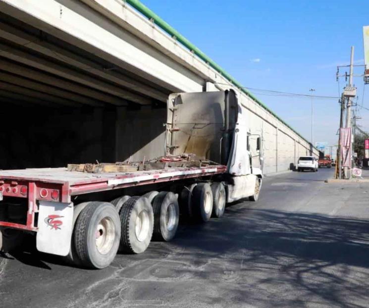 Inicia Escobedo ampliación de lateral de la Laredo Inicia Escobedo ampliación de lateral de la Laredo