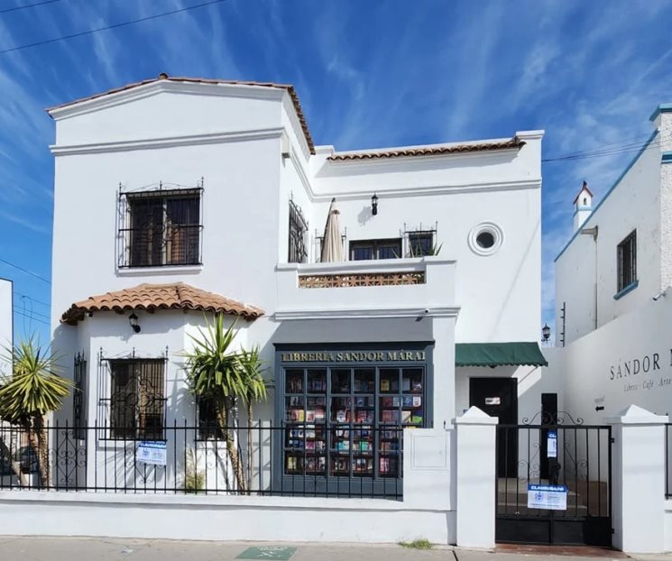 Librería de Corral incumplió 8 artículos de reglamentos Librería de Corral incumplió 8 artículos de reglamentos