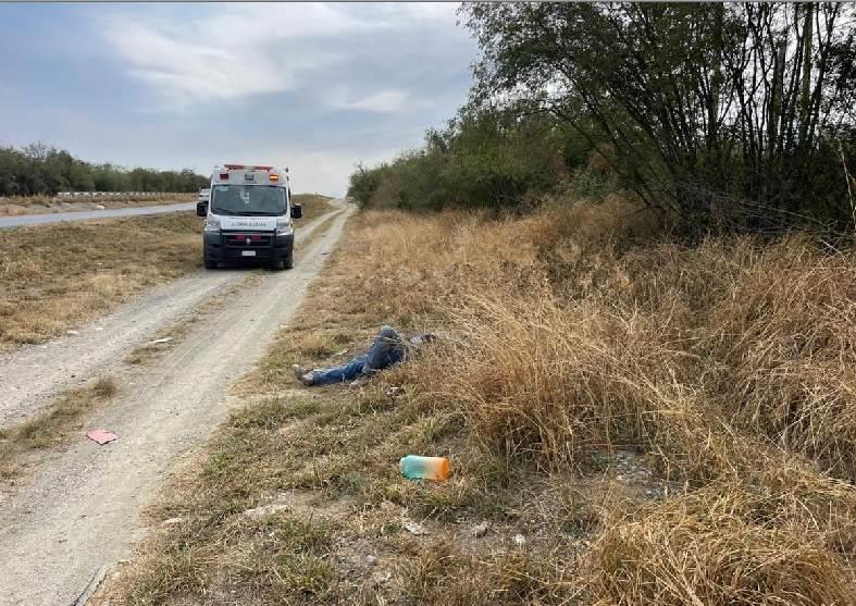 Chocan por alcance su moto y sale herido