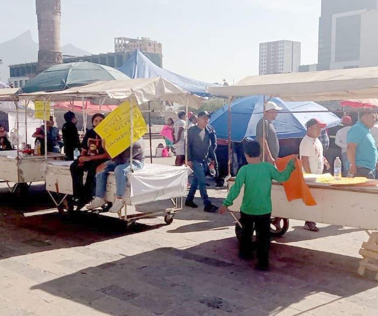 Regresan hoy las protestas de comerciantes ambulantes Regresan hoy las protestas de comerciantes ambulantes