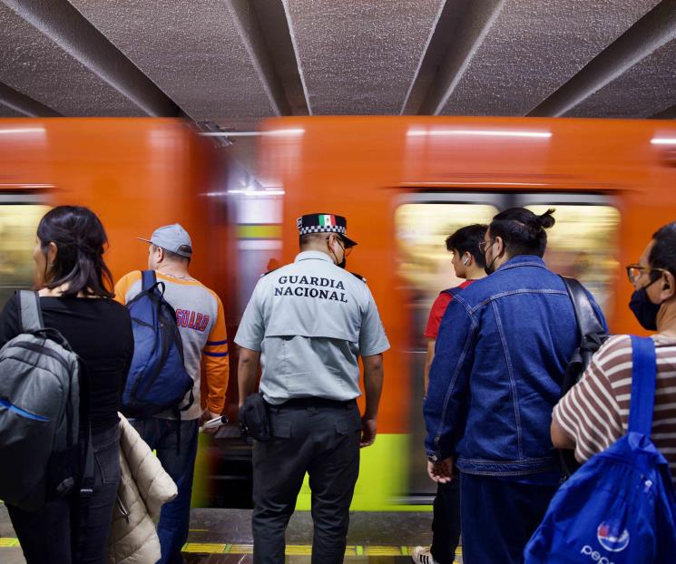 AMLO y Sheinbaum analizan resultados de la GN en el Metro AMLO y Sheinbaum analizan resultados de la GN en el Metro