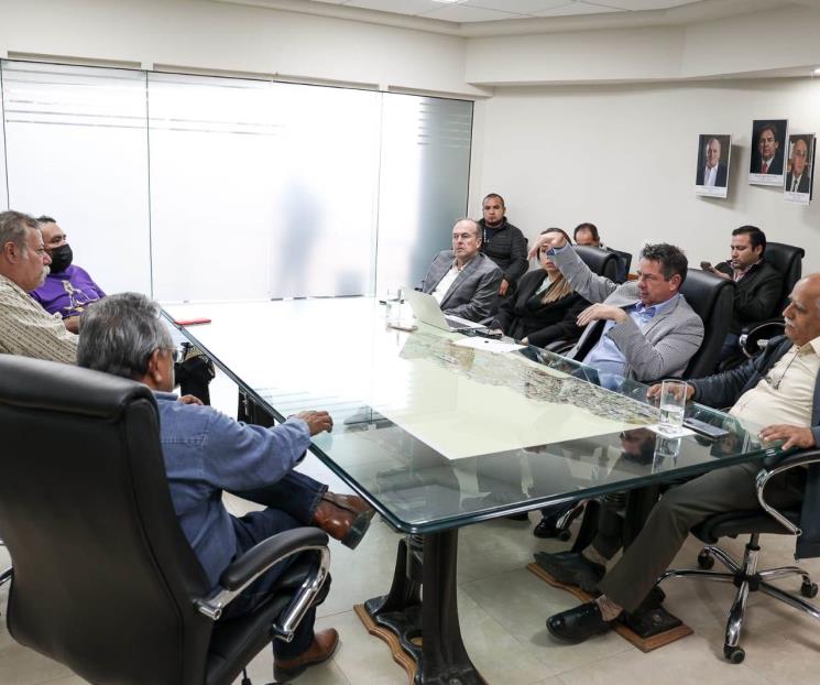 Llegan a feliz acuerdo autoridades y comerciantes ambulantes Llegan a feliz acuerdo autoridades y comerciantes ambulantes