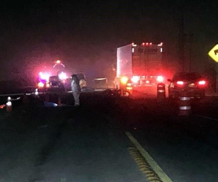 Embiste a motociclista, lo mata y huye Embiste a motociclista, lo mata y huye