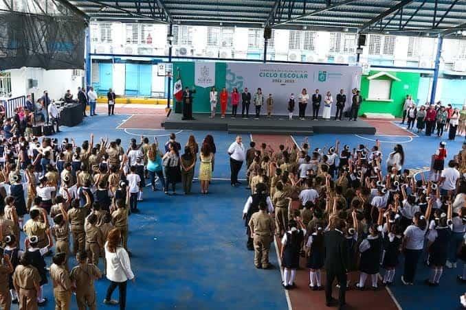 Llaman a padres de familia llenar Ficha Evolutiva Escolar Llaman a padres de familia llenar Ficha Evolutiva Escolar