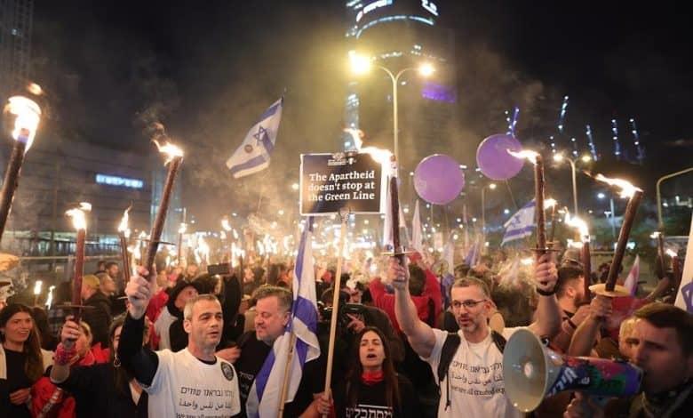 Protestan miles en Israel contra reformas Protestan miles en Israel contra reformas