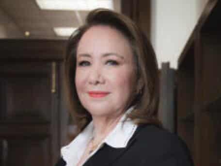 Busca Morena evitar que anulen título de ministra Busca Morena evitar que anulen título de ministra