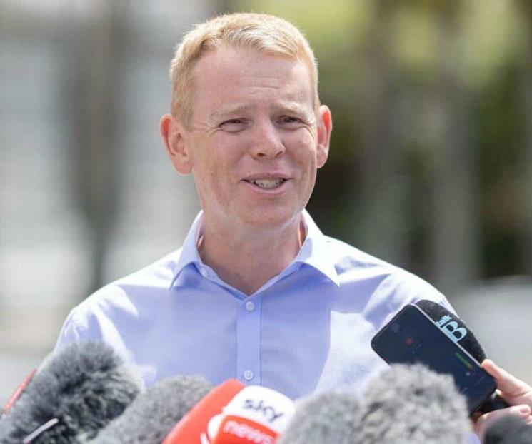 Votan formalmente por Chris Hipkins Votan formalmente por Chris Hipkins
