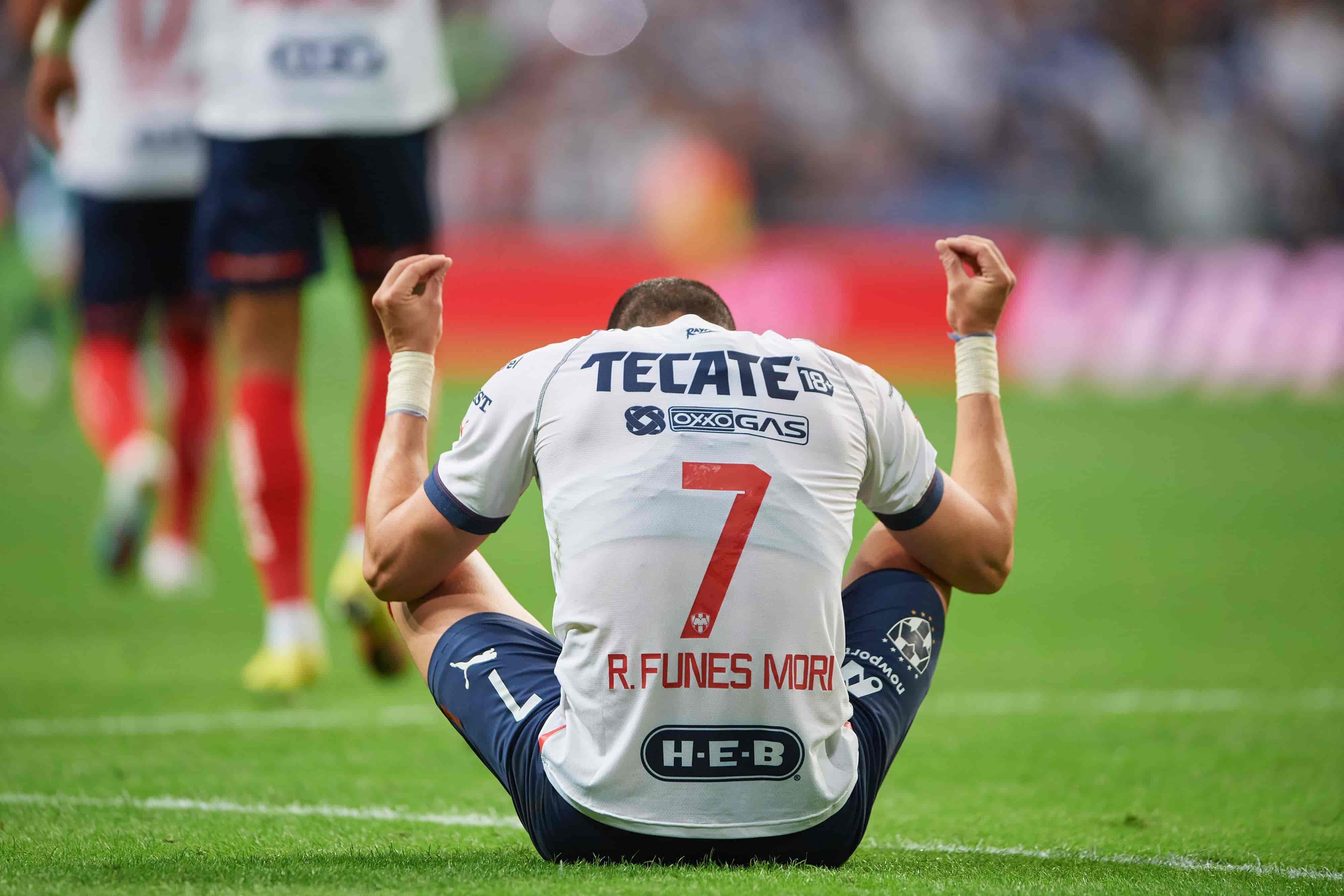 Rogelio Funes Mori hace hat trick.