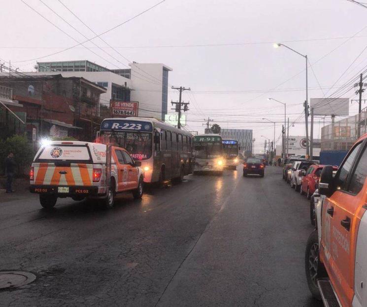 Choque entre rutas urbanas deja cinco lesionados