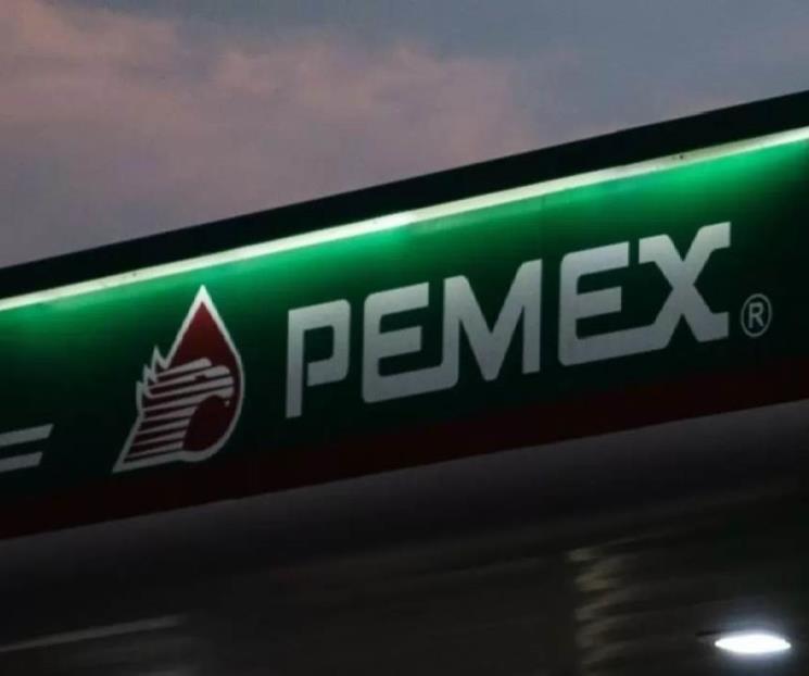Pemex cerró año con mil pipas de última milla Pemex cerró año con mil pipas de última milla