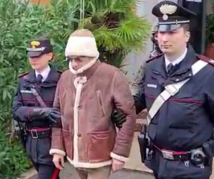 Arrestan a hombre que ayudó a líder de la mafia italiana Arrestan a hombre que ayudó a líder de la mafia italiana