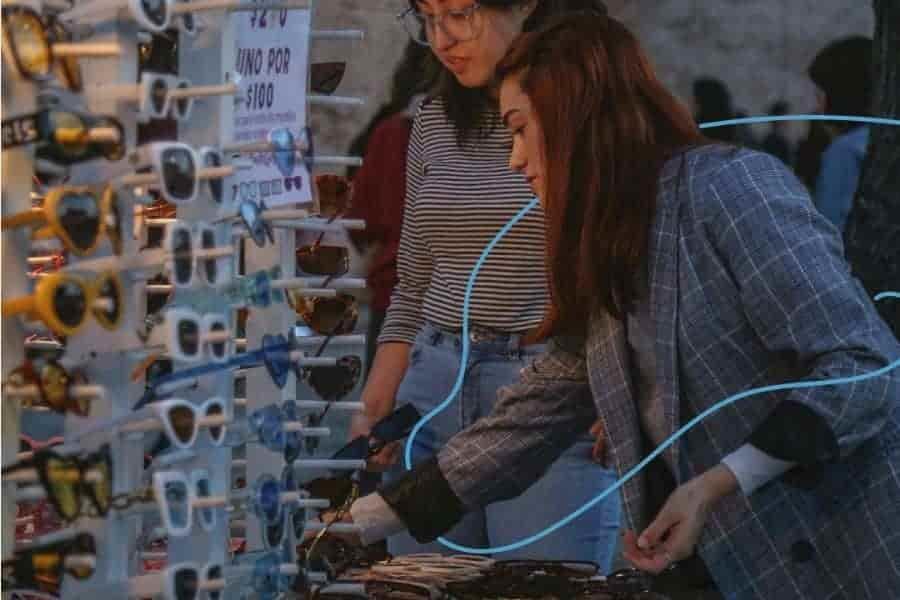 Realizan segunda edición de bazar con causa: estudiantes del Realizan segunda edición de bazar con causa: estudiantes del