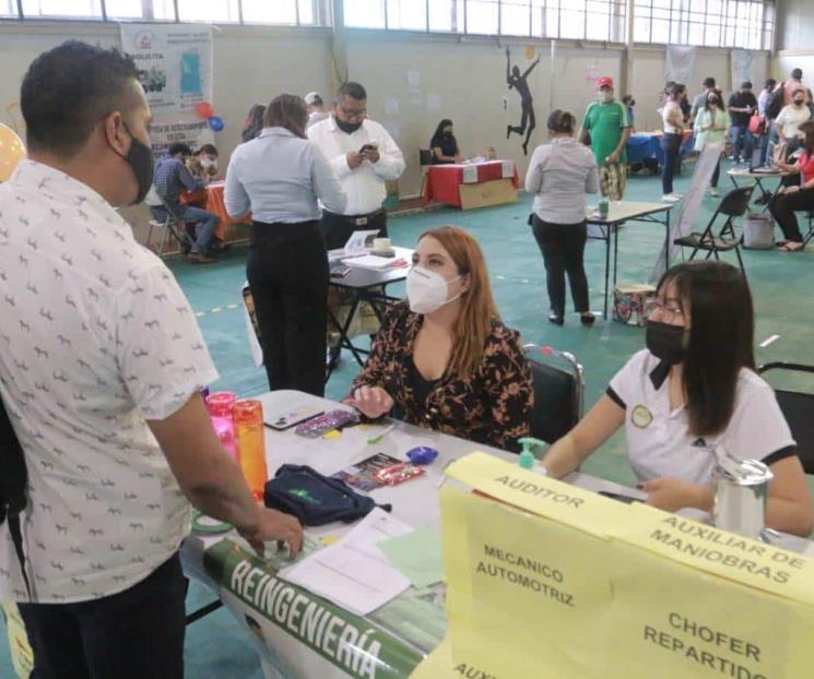 Ofertarán hoy más de 500 vacantes en Feria del Empleo Ofertarán hoy más de 500 vacantes en Feria del Empleo