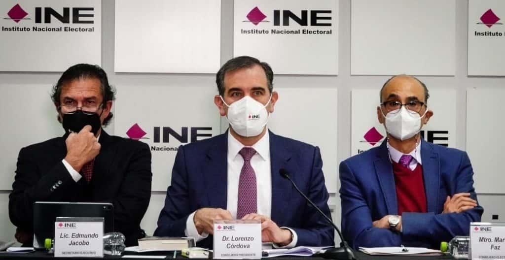 Defenderán consejeros con todo al INE Defenderán consejeros con todo al INE