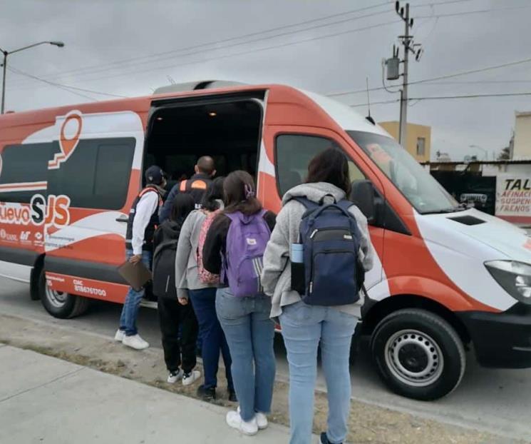 Daría SC servicio gratis a estudiantes hasta con 30 camiones Daría SC servicio gratis a estudiantes hasta con 30 camiones