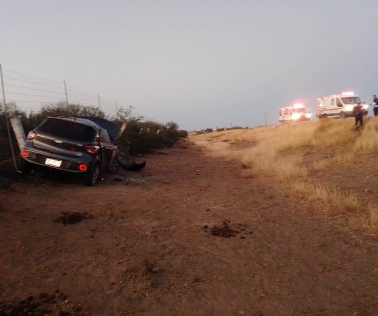 Deja volcadura tres lesionados Deja volcadura tres lesionados