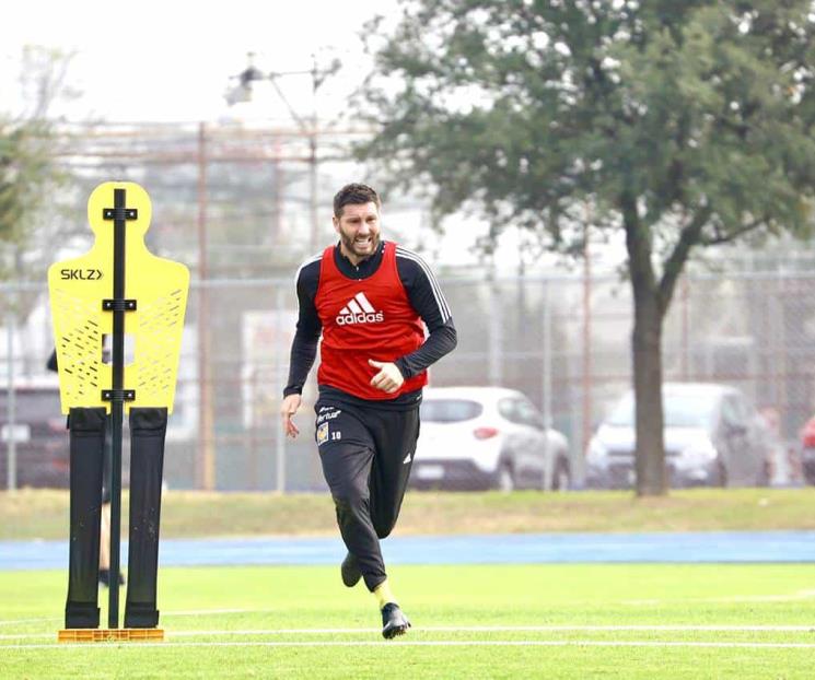 Felinos salen por el invicto y la cima