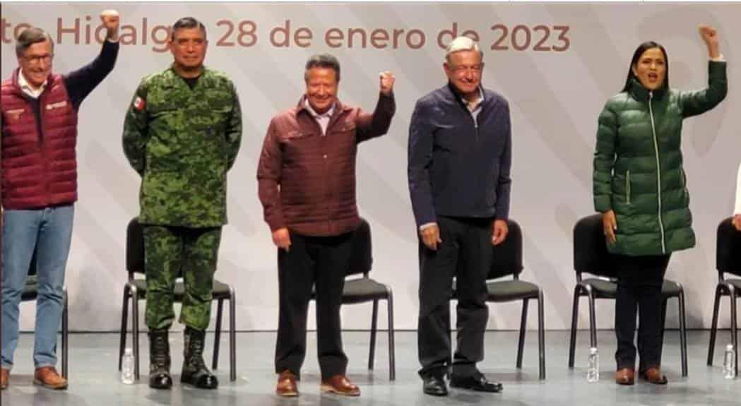 Es mejor trabajar en territorio que en el escritorio: AMLO Es mejor trabajar en territorio que en el escritorio: AMLO