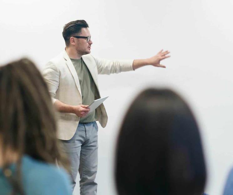 Profesor PrepaTec incentiva la investigación en humanidades