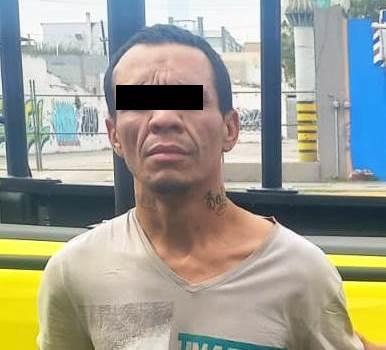 Detienen a sujeto con arma de fuego Detienen a sujeto con arma de fuego