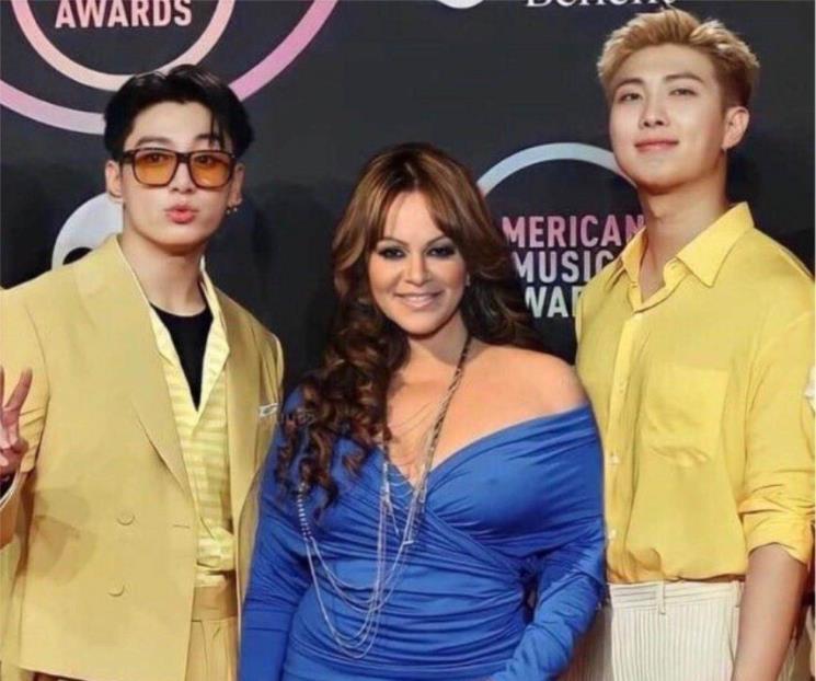 En Corea hacen bailes virales con Paquita y Jenni Rivera En Corea hacen bailes virales con Paquita y Jenni Rivera