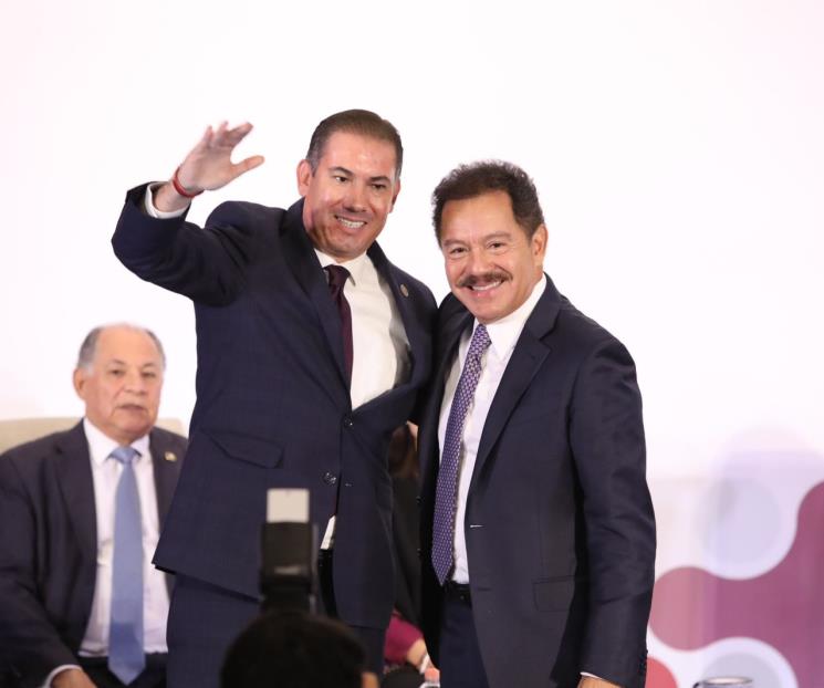 Arriaga, diputado del PAN por Guanajuato, se une a Morena Arriaga, diputado del PAN por Guanajuato, se une a Morena