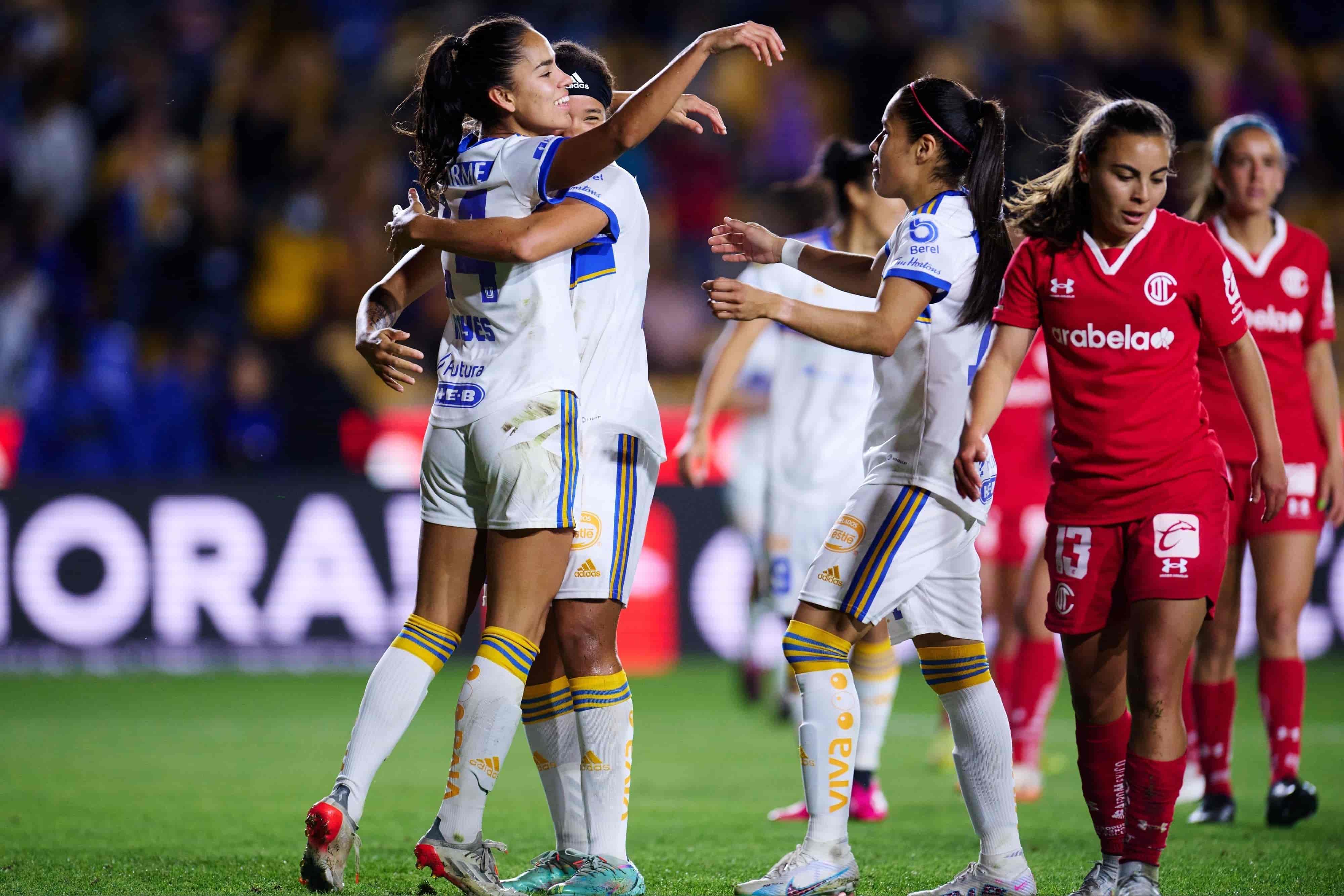 Las felinas se quedan con los tres puntos en casa.