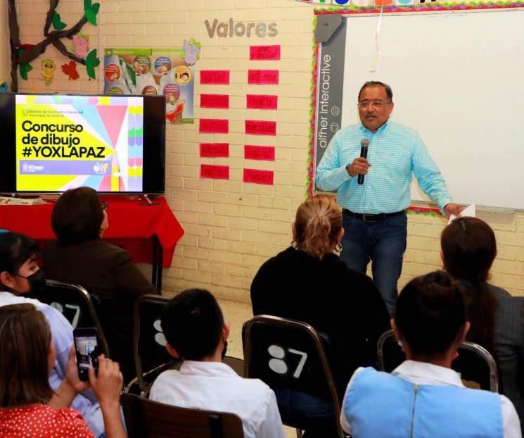 Entregan reconocimientos a ganadores de concurso de dibujo Entregan reconocimientos a ganadores de concurso de dibujo