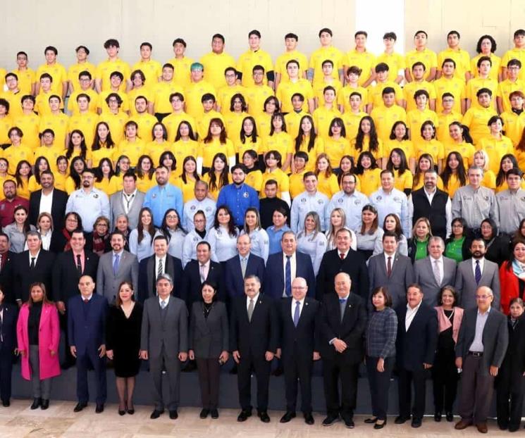Reconoce UANL al talento académico de sus preparatorias Reconoce UANL al talento académico de sus preparatorias