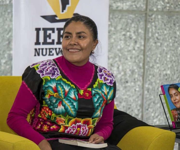 Exhorta a la juventud a transformar la sociedad Exhorta a la juventud a transformar la sociedad