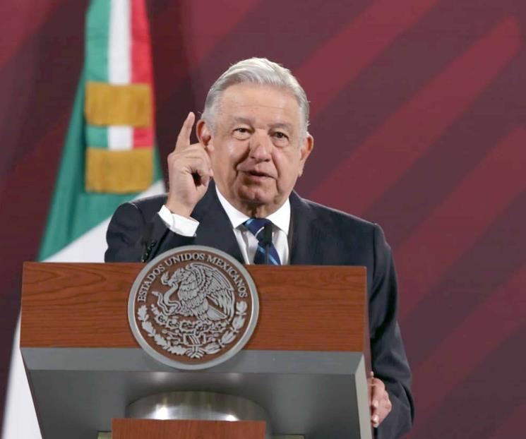 Celebra AMLO deslinde de Cárdenas