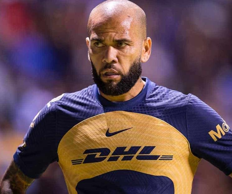 Demanda millonaria de Pumas a Dani Alves