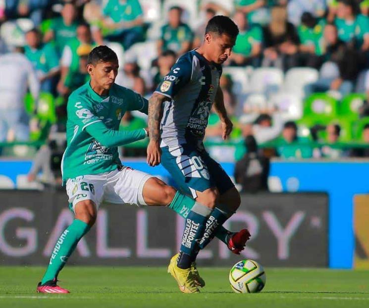 Gana Pachuca a León y siguen de líderes