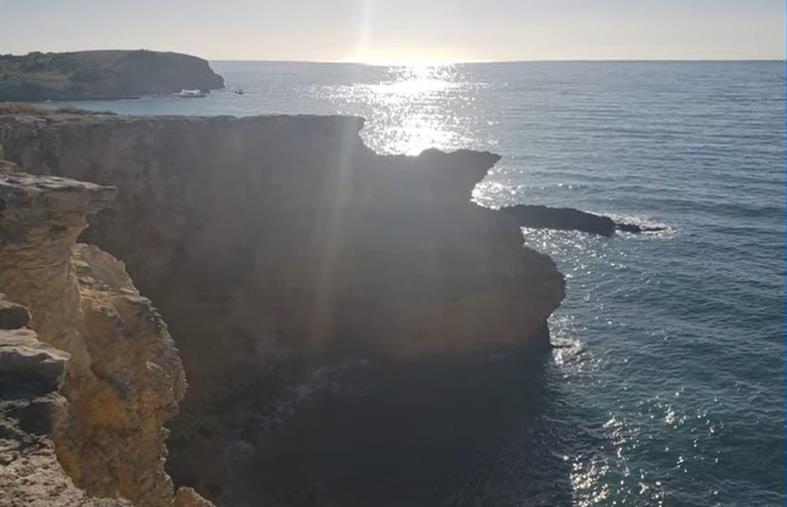 Hombre muere tras caer de acantilado en Puerto Rico