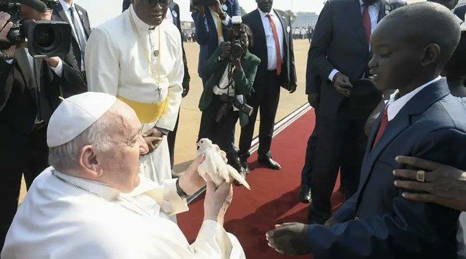Pide Papa Francisco proteger a mujeres en Sudán del Sur Pide Papa Francisco proteger a mujeres en Sudán del Sur