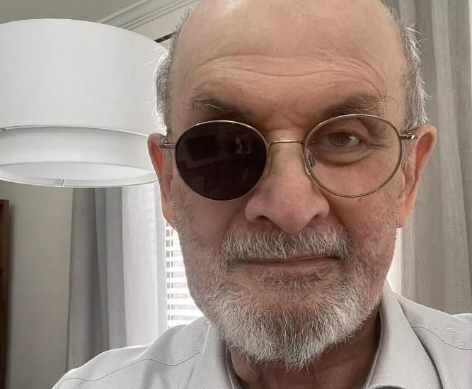 Fue un ataque colosal, dice Salman Rushdie Fue un ataque colosal, dice Salman Rushdie